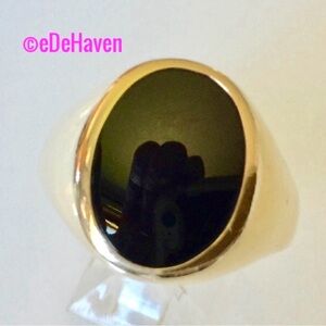 Mid Century Large Oval Onyx  10k ring